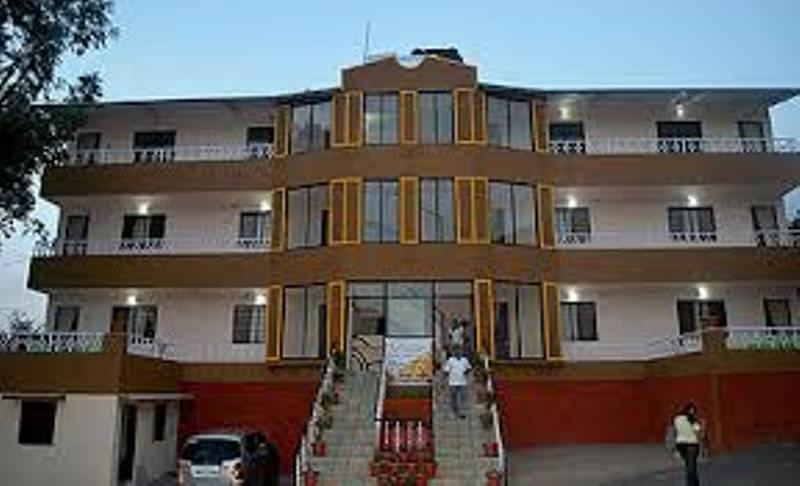 Krishna Continental Hotel Mahabaleshwar Exterior photo